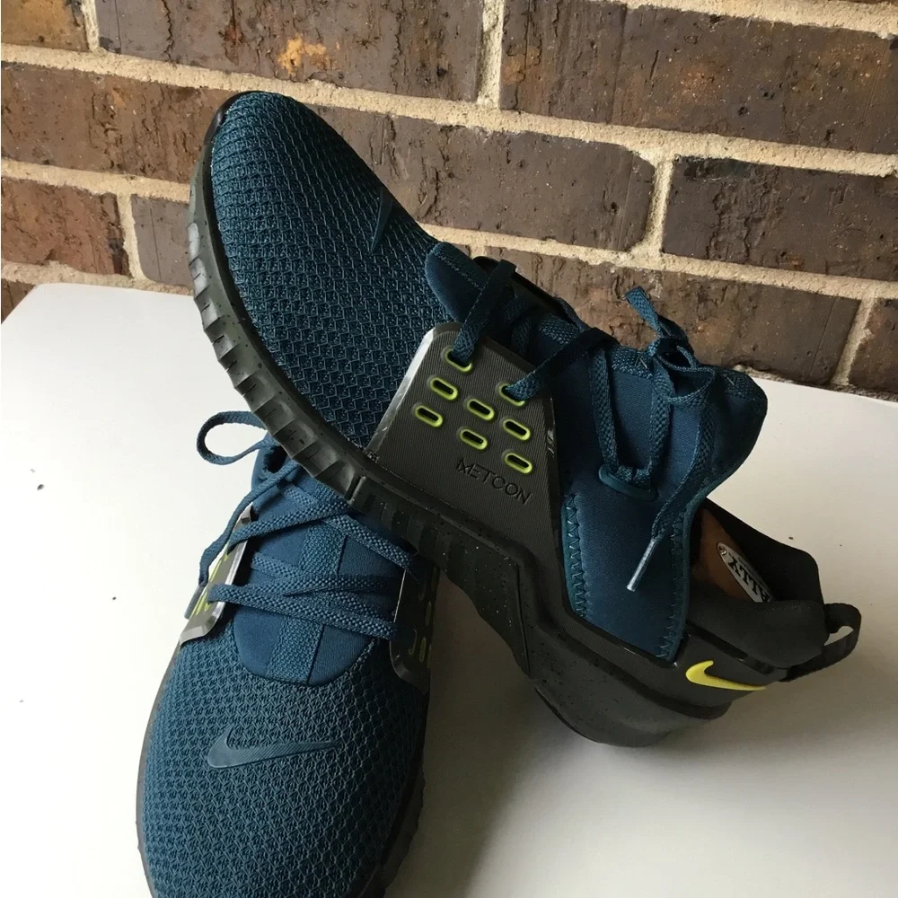 Nike breathable teal